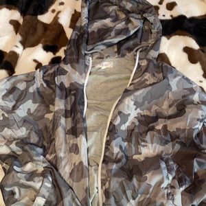 camouflage wind breaker